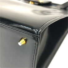 画像をギャラリービューアに読み込む, YVES SAINT LAURENT イヴ・サンローラン ショルダーバッグ エナメル ブラック レディース 【中古】