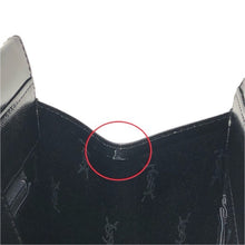 画像をギャラリービューアに読み込む, YVES SAINT LAURENT イヴ・サンローラン ショルダーバッグ エナメル ブラック レディース 【中古】