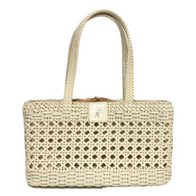 画像をギャラリービューアに読み込む, Roberta di Camerino ロベルタ・ディ・カメリーノ かごバッグ メッシュ ハンドバッグ アイボリー レディース 【中古】