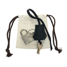 画像をギャラリービューアに読み込む, HERMES エルメス シルバー金具 アッカドPM ショルダーバッグ トゴ ブラック Z(2021年)刻印 ユニセックス 【中古】