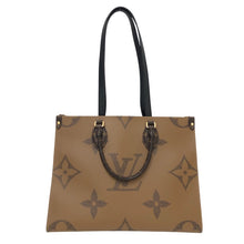 画像をギャラリービューアに読み込む, LOUIS VUITTON ルイ・ヴィトン 2way オンザゴーMM M45321 トートバッグ/ジャイアント・モノグラム キャンバス ブラウン レディース 【中古】