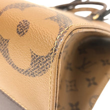 画像をギャラリービューアに読み込む, LOUIS VUITTON ルイ・ヴィトン 2way オンザゴーMM M45321 トートバッグ/ジャイアント・モノグラム キャンバス ブラウン レディース 【中古】