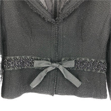 画像をギャラリービューアに読み込む, PRADA プラダ 装飾ビジュー リボン付き テーラードジャケット ツイード/ウール ブラック【中古】 レディース