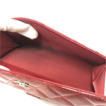 画像をギャラリービューアに読み込む, CHANEL シャネル マトラッセ Wホック 長財布 エナメル レッド【中古】 レディース
