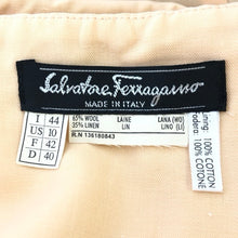 画像をギャラリービューアに読み込む, Salvatore Ferragamo サルヴァトーレフェラガモ スカートスーツ セットアップ ウール/麻・リネン ベージュ系【中古】 レディース