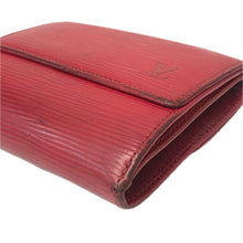 画像をギャラリービューアに読み込む, LOUIS VUITTON ルイ・ヴィトン Wホック ポルト モネ ビエ カルト クレディ M63487 二つ折り財布 エピレザー カスティリアンレッド【中古】 レディース