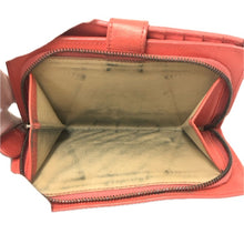 画像をギャラリービューアに読み込む, BOTTEGAVENETA ボッテガヴェネタ イントレチャート 121060 V001N 6502 二つ折り財布 レザー コーラル系【中古】 レディース