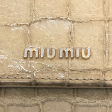 画像をギャラリービューアに読み込む, MIUMIU ミュウミュウ クロコ調型押し 5M1097 三つ折り財布 牛革 ベージュ系【中古】 レディース