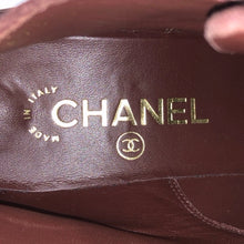 画像をギャラリービューアに読み込む, CHANEL シャネル ココマーク チェーン レースアップ ウェッジソール ショートブーツ スエード バーガンディ 37.5(24-24.5cm相当)【中古】レディース
