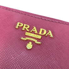 画像をギャラリービューアに読み込む, PRADA プラダ ラウンドファスナー 1M0506 長財布 サフィアーノレザー ピンク【中古】 レディース
