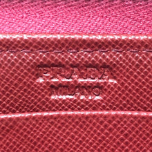 画像をギャラリービューアに読み込む, PRADA プラダ ラウンドファスナー 1M0506 長財布 サフィアーノレザー ピンク【中古】 レディース
