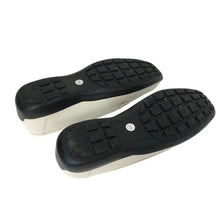 將圖片載入圖庫檢視器 Malena Belloni マレーナ べローニ 型押し ローファー レザー ベージュ 23cm相当【中古】【新品同様】【美品】 レディース