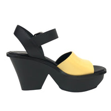 將圖片載入圖庫檢視器 MARNI マルニ ウェッジソール プラットフォーム バイカラー サンダル ラバー/レザー イエロー ブラック 26cm相当【中古】【新品同様】【美品】レディース