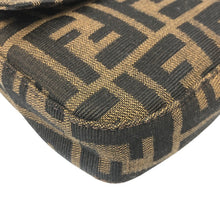 画像をギャラリービューアに読み込む, FENDI フェンディ ズッカ柄 マンマバケット 26424 ショルダーバッグ キャンバス/レザー ブラウン【中古】 レディース