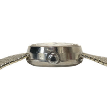 이미지를 갤러리 뷰어에 로드 , OMEGA オメガ カットガラス アンティーク 17mm 7205 腕時計 K18ホワイトゴールド 手巻き シルバー文字盤【中古】 レディース