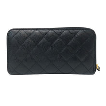 画像をギャラリービューアに読み込む, CHANEL シャネル マトラッセ ココマーク ラウンドファスナー 長財布 キャビアスキン ギャランティカード付 ゴールド金具 ブラック【中古】レディース