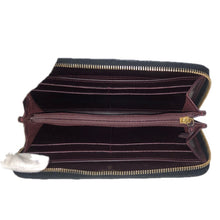 画像をギャラリービューアに読み込む, CHANEL シャネル マトラッセ ココマーク ラウンドファスナー 長財布 キャビアスキン ギャランティカード付 ゴールド金具 ブラック【中古】レディース