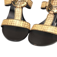 画像をギャラリービューアに読み込む, FENDI フェンディ ブランドロゴ サンダル レザー イエローベージュ系 7.5cmヒール サイズ37(24cm相当)【中古】【美品】レディース