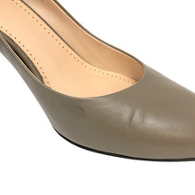 画像をギャラリービューアに読み込む, BALLY バリー アーモンドトゥ パンプス レザー スモーキーベージュ 7cmヒール サイズ38(25cm相当)【中古】 レディース