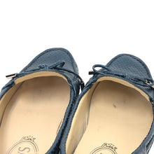 画像をギャラリービューアに読み込む, TOD’S トッズ ドライビングシューズ リボン 型押し ローファー レザー ブルー サイズ35.5(22.5cm相当)【中古】 レディース