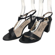 画像をギャラリービューアに読み込む, Salvatore Ferragamo フェラガモ ガンチーニストラップ チャンキーヒール サンダル レザー ブラック 8cmヒール サイズ6.5(23.5-24cm相当)【中古】レディース