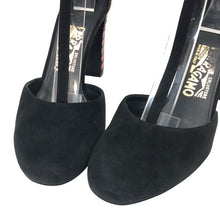 画像をギャラリービューアに読み込む, Salvatore Ferragamo フェラガモ アンクルストラップ チャンキーヒール パンプス スウェード ブラック 9cmヒール サイズ7.5(24.5cm相当)【中古】 レディース