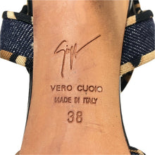 画像をギャラリービューアに読み込む, GIUSEPPE ZANOTTI ジュゼッペザノッティ アンクルストラップ サンダル レオパード デニム ブルー 8.5cmヒール サイズ38(25cm相当)【中古】レディース