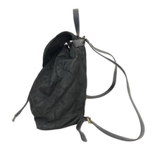 画像をギャラリービューアに読み込む, PRADA プラダ キルティング 三角ロゴ リュック・デイパック ナイロン ブラック【中古】 レディース
