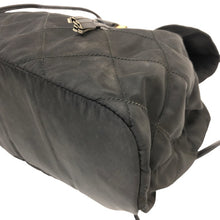 画像をギャラリービューアに読み込む, PRADA プラダ キルティング 三角ロゴ リュック・デイパック ナイロン ブラック【中古】 レディース