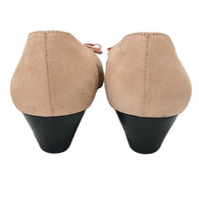 画像をギャラリービューアに読み込む, Salvatore Ferragamo フェラガモ ヴァラリボン アーモンドトゥ パンプス レザー ピンク ローヒール サイズ7.5(24.5cm相当)【中古】レディース