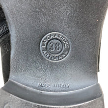 画像をギャラリービューアに読み込む, Karen Lips カレンリップス ハーフジップ スタッズ ロングブーツ スウェード ブラック 5cmヒール 24.5cm相当【中古】【新品同様】【美品】レディース