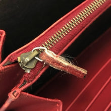 画像をギャラリービューアに読み込む, GUCCI グッチ GGスプリーム チェリー ラウンドファスナー 長財布 476049 ベージュ【中古】 レディース