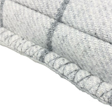 Load image into Gallery viewer, HERMES エルメス クッション アヴァロンⅢ ジャガード織 ウール×カシミヤ エクリュ・グリ・クレール(グレー系) インテリア【中古】