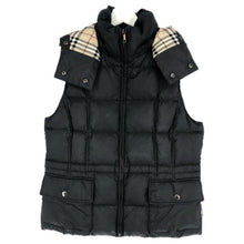 画像をギャラリービューアに読み込む, Burberry London バーバリー ロンドン フード付き ダウンベスト FS346-855-09 ブラック サイズ40(L相当)【中古】レディース