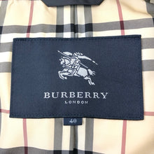 画像をギャラリービューアに読み込む, Burberry London バーバリー ロンドン フード付き ダウンベスト FS346-855-09 ブラック サイズ40(L相当)【中古】レディース
