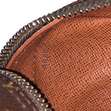 画像をギャラリービューアに読み込む, LOUIS VUITTON ルイ・ヴィトン ナイル M45244 ショルダーバッグ モノグラムキャンバス 斜め掛け 【中古】レディース