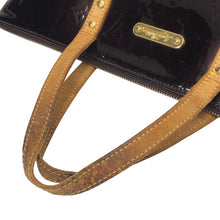 画像をギャラリービューアに読み込む, LOUIS VUITTON ルイ・ヴィトン ベルヴューPM ハンドバッグ モノグラムヴェルニ アマラント【中古】レディース