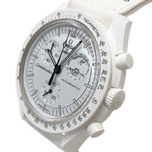 画像をギャラリービューアに読み込む, OMEGA × Swatch オメガ×スウォッチ MISSION TO THE MOONPHASE スヌーピー SO33W700 腕時計 クオーツ ホワイト文字盤 42mm【中古】【新品同様】【美品】メンズ