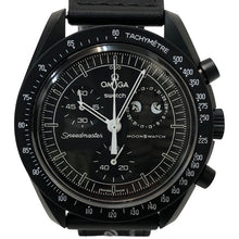 画像をギャラリービューアに読み込む, OMEGA × Swatch オメガ×スウォッチ MISSION TO THE MOONPHASE スヌーピー SO33B700 腕時計 クオーツ ブラック文字盤 42mm【中古】【新品同様】【美品】メンズ