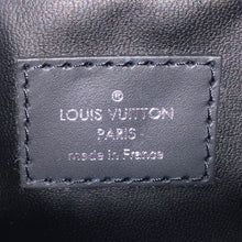 画像をギャラリービューアに読み込む, LOUIS VUITTON ルイ・ヴィトン トゥルース トワレPM M43384 トラベルポーチ モノグラム・エクリプス ブラック【中古】メンズ