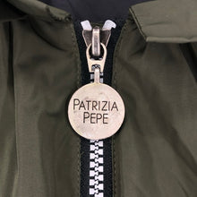 將圖片載入圖庫檢視器 PATRIZIA PEPE パトリッツィアペペ 6分袖 ブルゾン カーキ サイズ40(M相当)【中古】 レディース