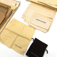 画像をギャラリービューアに読み込む, LOUIS VUITTON ルイ・ヴィトン 保存袋 クロス 35点セット バッグ 靴 財布 アクセサリー【中古】