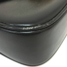 画像をギャラリービューアに読み込む, セリーヌ CELINE 馬車金具 ショルダーバッグ ブラック【中古】