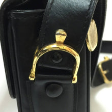 画像をギャラリービューアに読み込む, セリーヌ CELINE 馬車金具 ショルダーバッグ ブラック【中古】