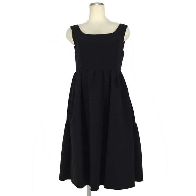 FOXEY（フォクシー）｜品格と知性をまとう大人のためのラグジュアリーブランド