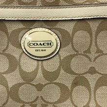画像をギャラリービューアに読み込む, COACH コーチ シグネチャー柄 ショルダーバッグ F18926 ベージュ×アイボリー【中古】レディース
