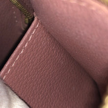 画像をギャラリービューアに読み込む, LOUIS VUITTON ルイ・ヴィトン ポシェット・コスメティック 化粧ポーチ モノグラムヴェルニ ピンクベージュ系【中古】レディース
