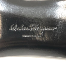 画像をギャラリービューアに読み込む, Salvatore Ferragamo サルヴァトーレフェラガモ オープントゥ パンプス エナメル ブラック【中古】 レディース
