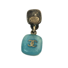 画像をギャラリービューアに読み込む, CHANEL シャネル ココマーク レジン ピアス ライトブルー 06P刻印【中古】 レディース
