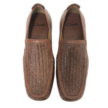画像をギャラリービューアに読み込む, Clarks クラークス 編み込み メッシュ ローファー スリッポン レザー ブラウン 26.5cm相当【中古】メンズ
